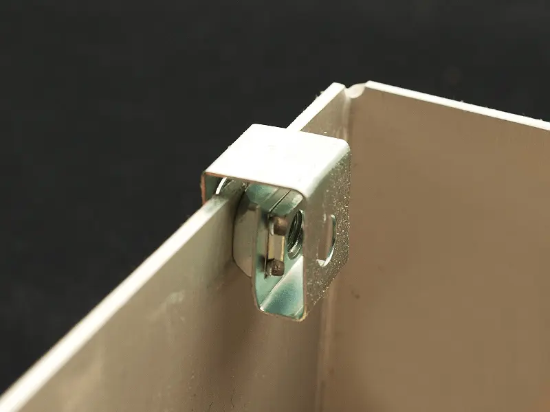 Hammond 1421NP Clip Cagenut, incl. screw, Set of 4